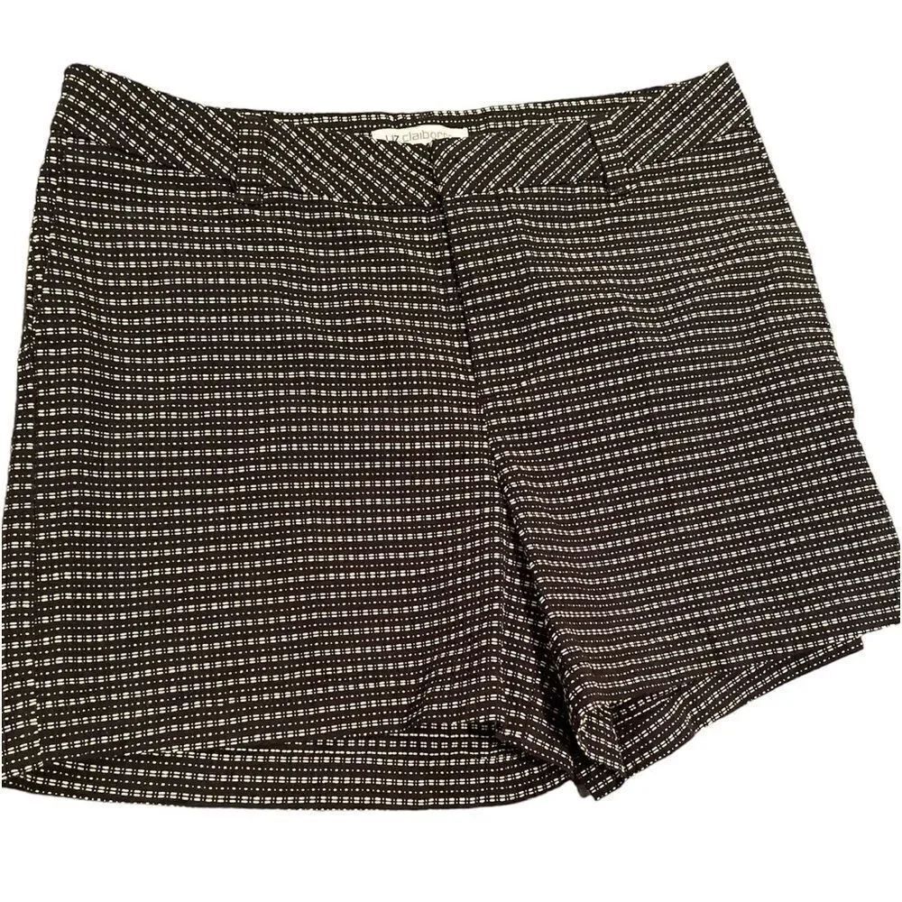 Liz Claiborne Petite Dress Shorts Size 6 Black & White Flat Front
